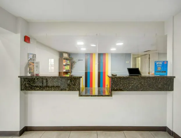 Motel 6 San Antonio, TX – I-35 North Corridor hotel detail image 1