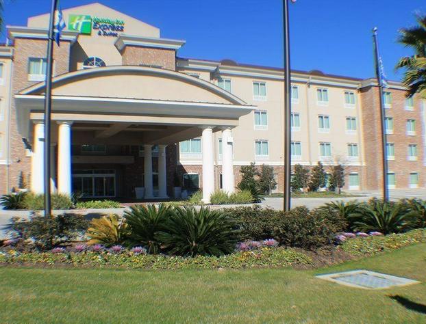 Holiday Inn Express & Suites Gonzales by IHG hotel detail image 1