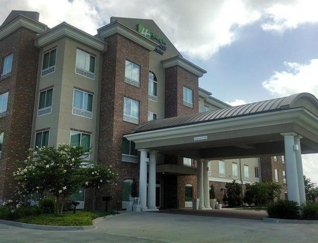 Holiday Inn Express & Suites Gonzales by IHG hotel detail image 3