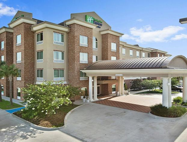 Holiday Inn Express & Suites Gonzales by IHG hotel detail image 4