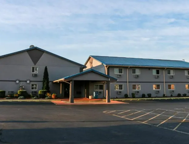 Super 8 by Wyndham Indianapolis/Emerson Ave hotel detail image 3