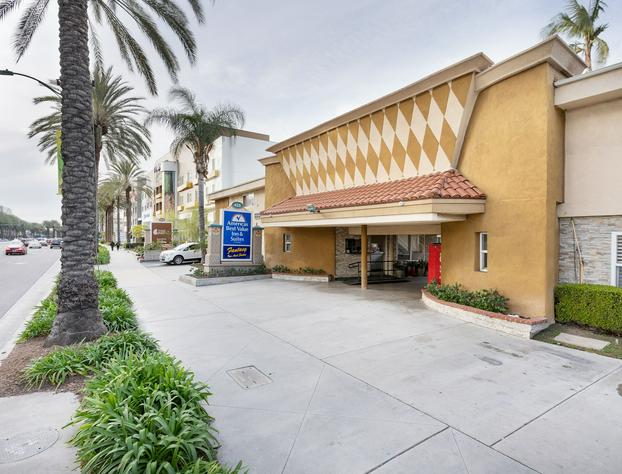 Americas Best Value Inn & Suites Anaheim Convention Center hotel detail image 1