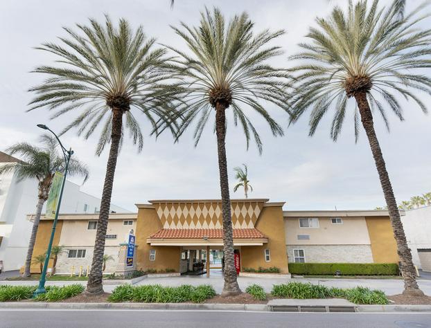 Americas Best Value Inn & Suites Anaheim Convention Center hotel detail image 2