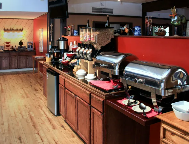 Comfort Inn & Suites hotel detail image 4