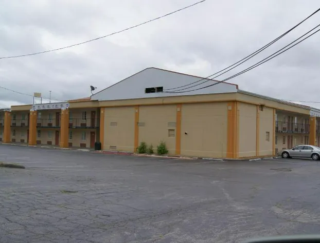 Executive Inn hotel detail image 1