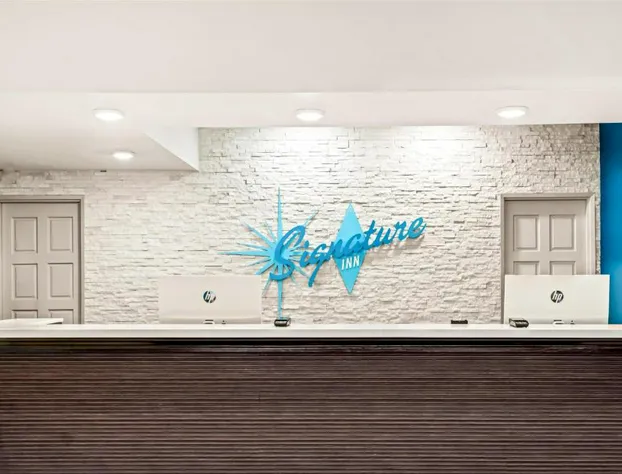 Signature Indio I-10 Coachella Valley hotel detail image 4