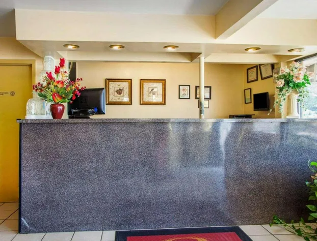 Econo Lodge Somers Point hotel detail image 1