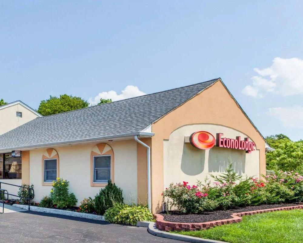 Econo Lodge Somers Point hotel hero