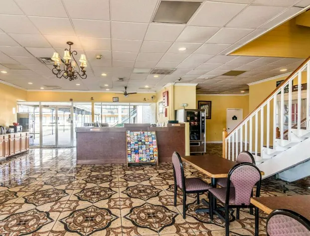 Rodeway Inn Arlington Entertainment District Area hotel detail image 3