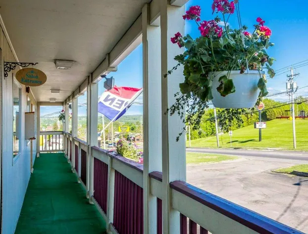 Malone Inn hotel detail image 3