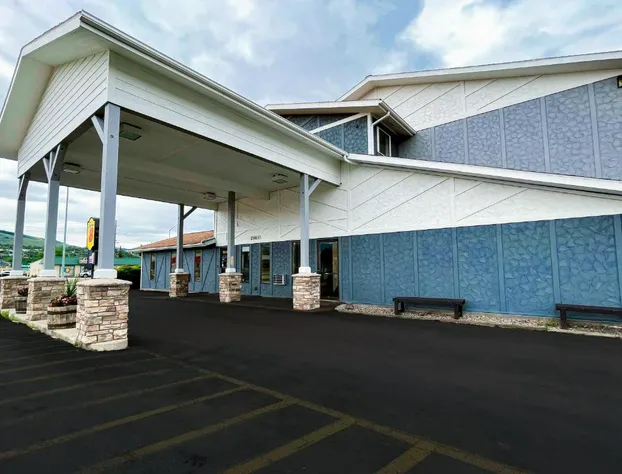 Super 8 by Wyndham Missoula/Brooks Street hotel detail image 2