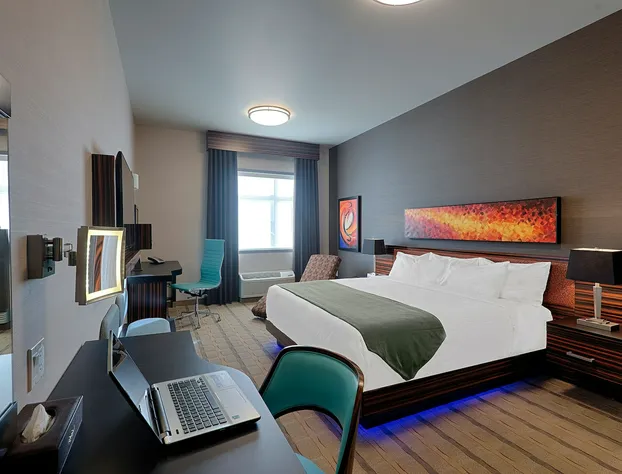 Hotel Clique Calgary Airport hotel detail image 3