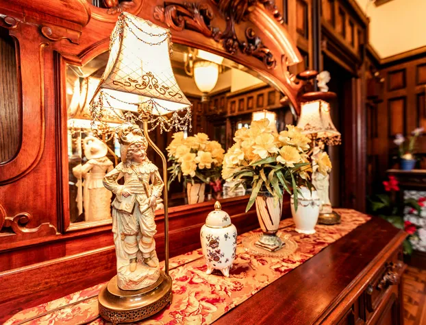 Amethyst Inn at Regents Park hotel detail image 3