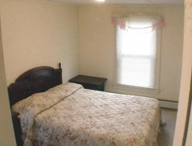 Lakeside Get-A-Way hotel detail image 3