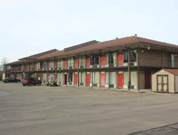 Red Carpet Inn - Louisville hotel detail image 2