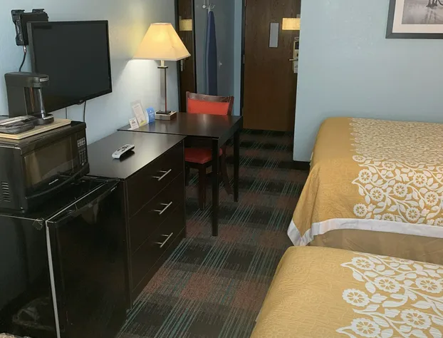 Sunrise Inn hotel detail image 3