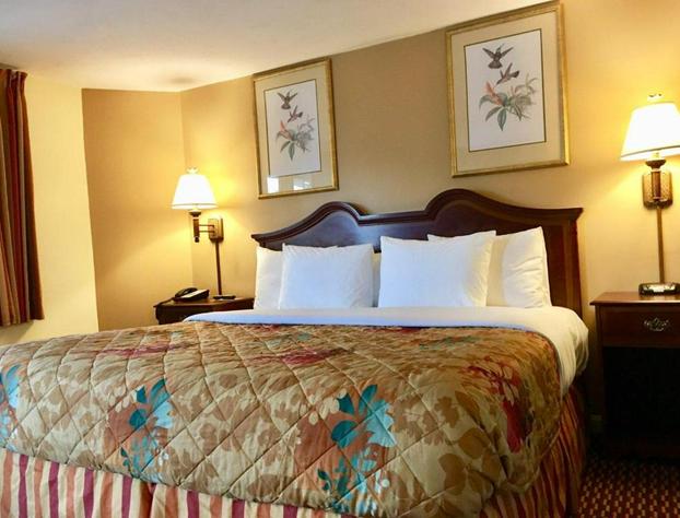 Scottish Inn Sturbridge hotel detail image 4