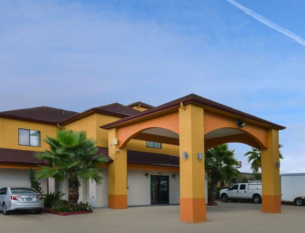 Scottish Inn & Suites Highway 6 South hotel detail image 1