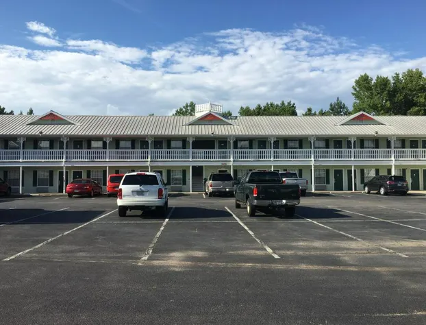 Woodstream Inn hotel detail image 4