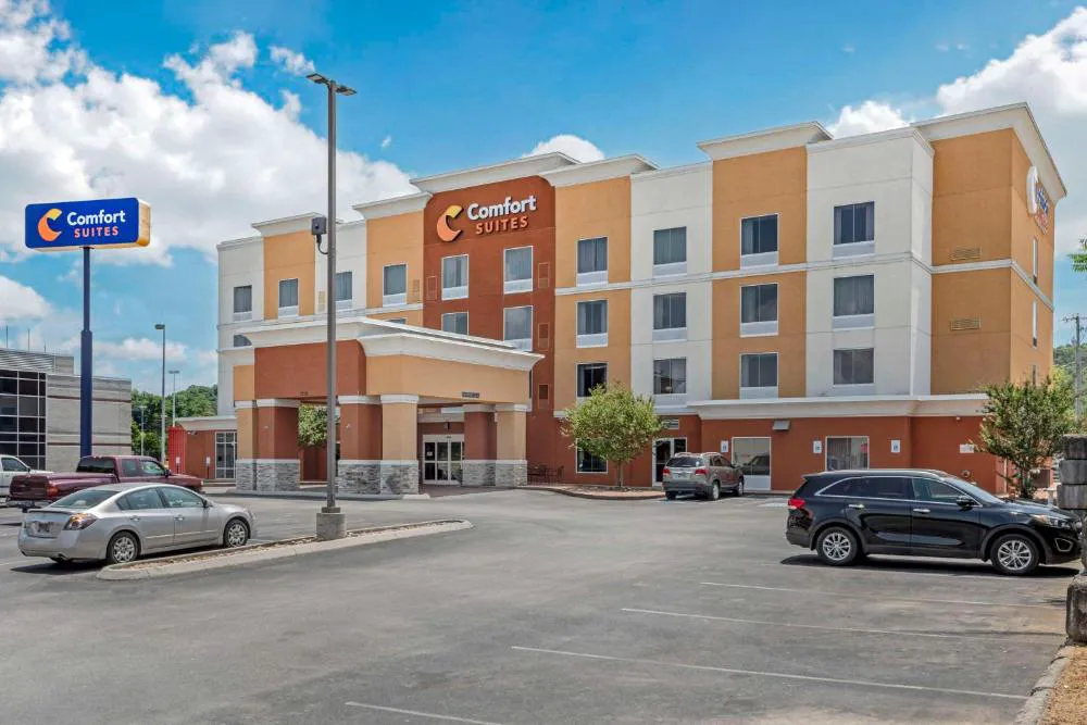 Comfort Suites Knoxville East hotel hero