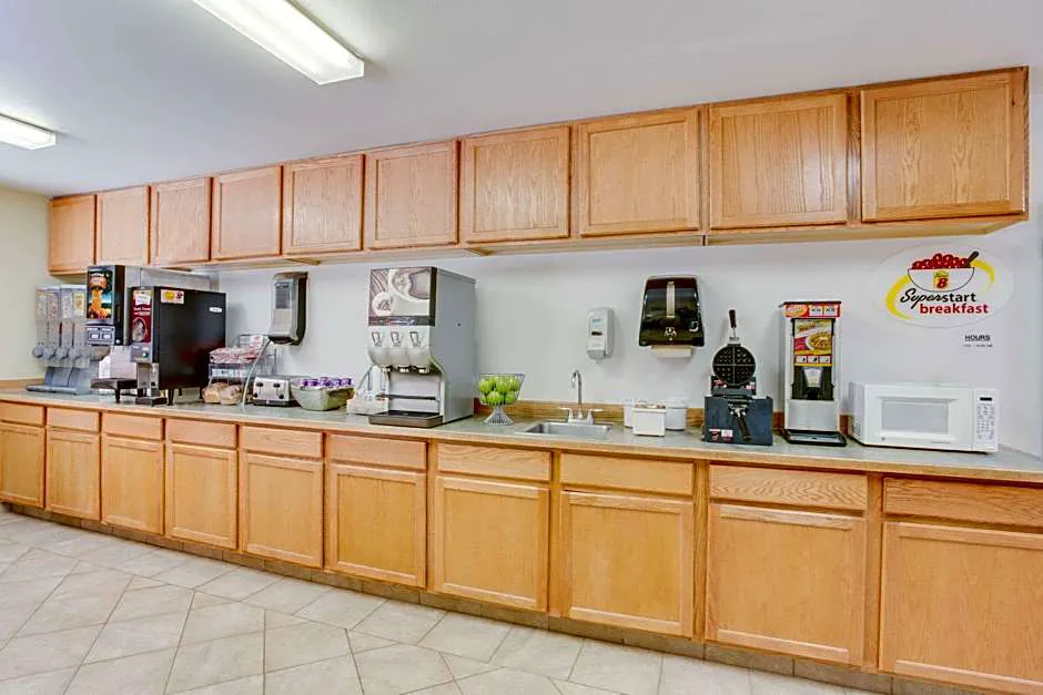 Super 8 by Wyndham Cooke City Yellowstone Park hotel hero