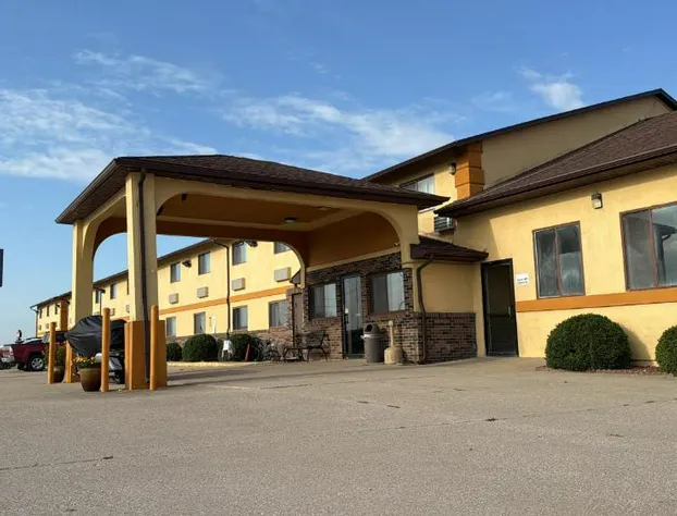 Western Inn & Suites hotel detail image 1