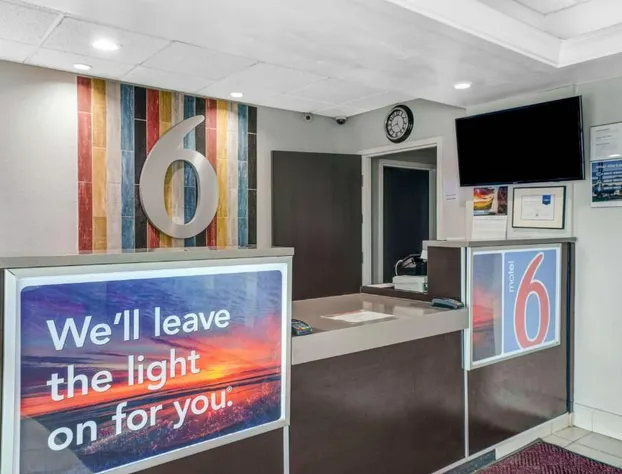 Motel 6 Montgomery, AL - Airport hotel detail image 4