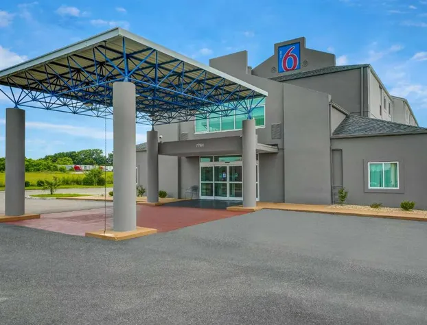 Motel 6 Montgomery, AL - Airport hotel detail image 1