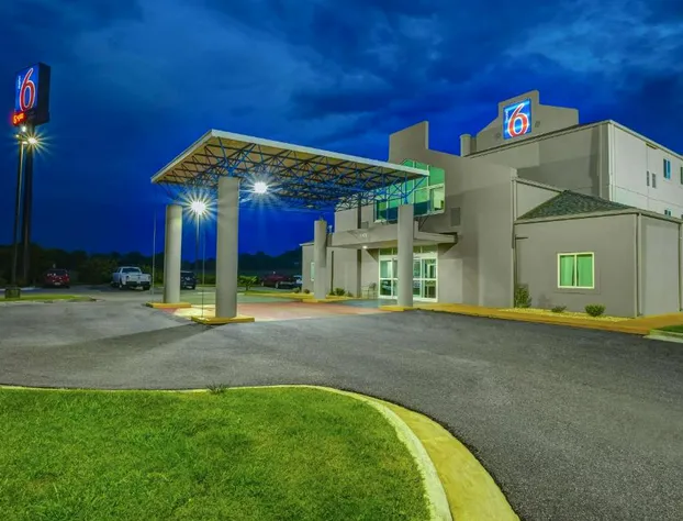 Motel 6 Montgomery, AL - Airport hotel detail image 2