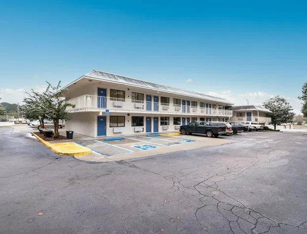 Motel 6 Bessemer, AL - Birmingham hotel detail image 2