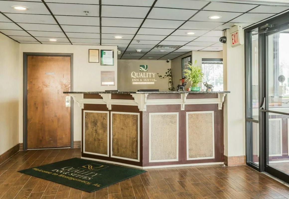 Quality Inn & Suites North Montgomery hotel hero