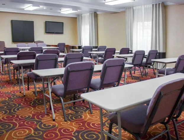 Comfort Inn & Suites Trussville I-59 exit 141 hotel detail image 2