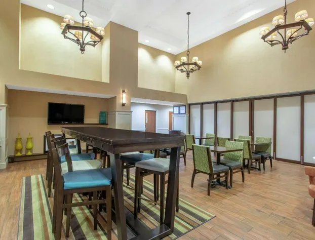 Hampton Inn & Suites Albany Airport hotel detail image 2