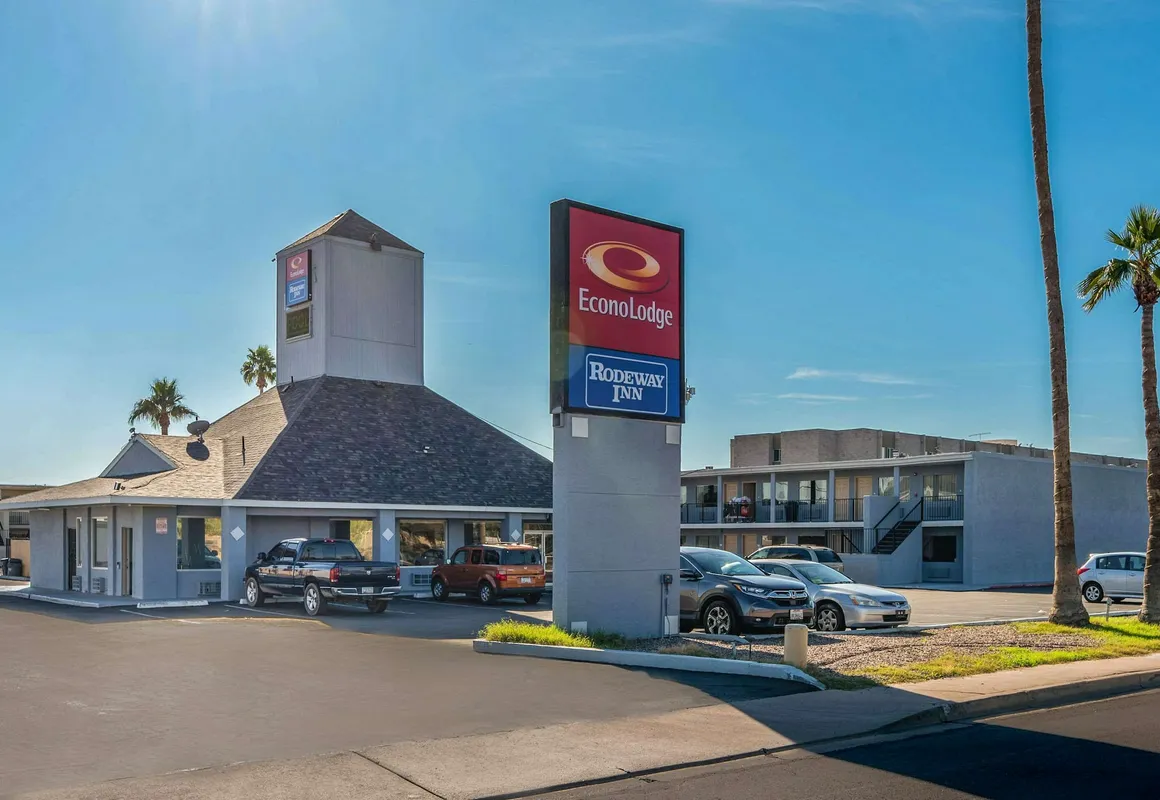 Econo Lodge Phoenix North I-17 hotel hero