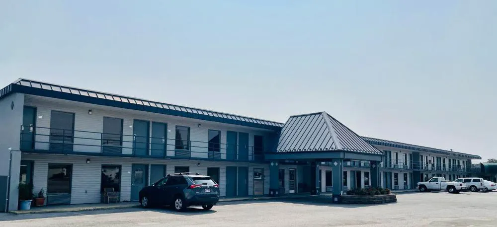 Rogers Inn hotel hero