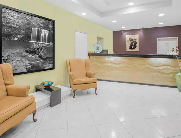 Super 8 by Wyndham Clarksville AR hotel detail image 1