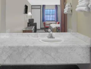 Super 8 by Wyndham Clarksville AR hotel detail image 2