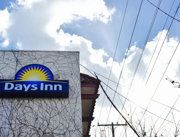 Days Inn by Wyndham Anaheim Near the Park hotel detail image 2