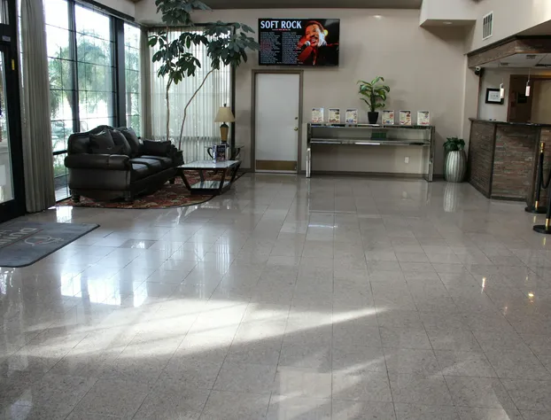 Clarion Hotel Bakersfield North hotel detail image 2