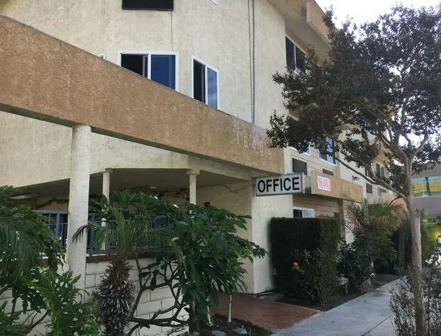 Bellflower Travel Inn hotel detail image 1