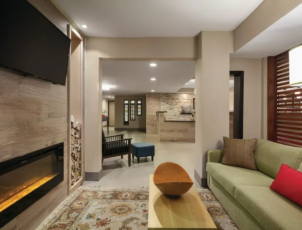 Country Inn & Suites by Radisson, Bakersfield, CA hotel detail image 2