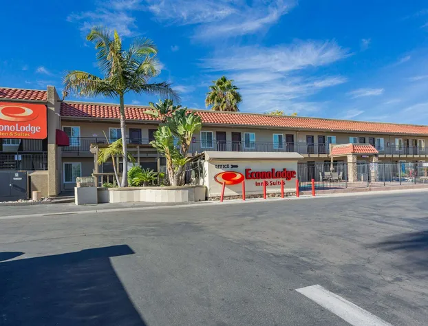Econo Lodge Inn & Suites Escondido Downtown hotel detail image 3