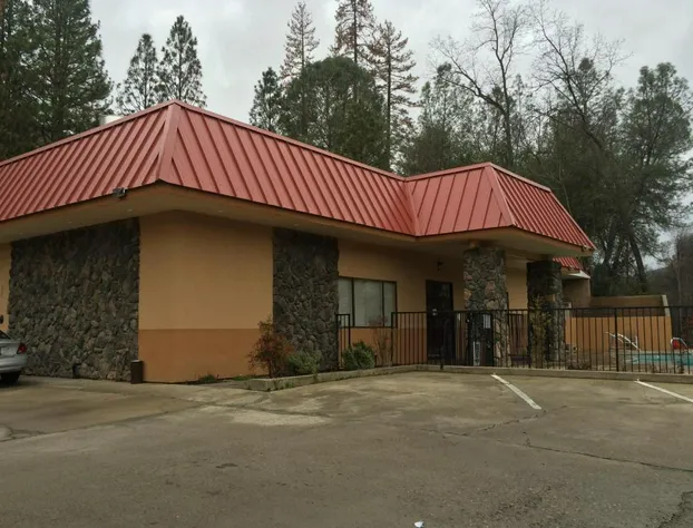 Best Western Plus Yosemite Way Station Motel hotel detail image 3