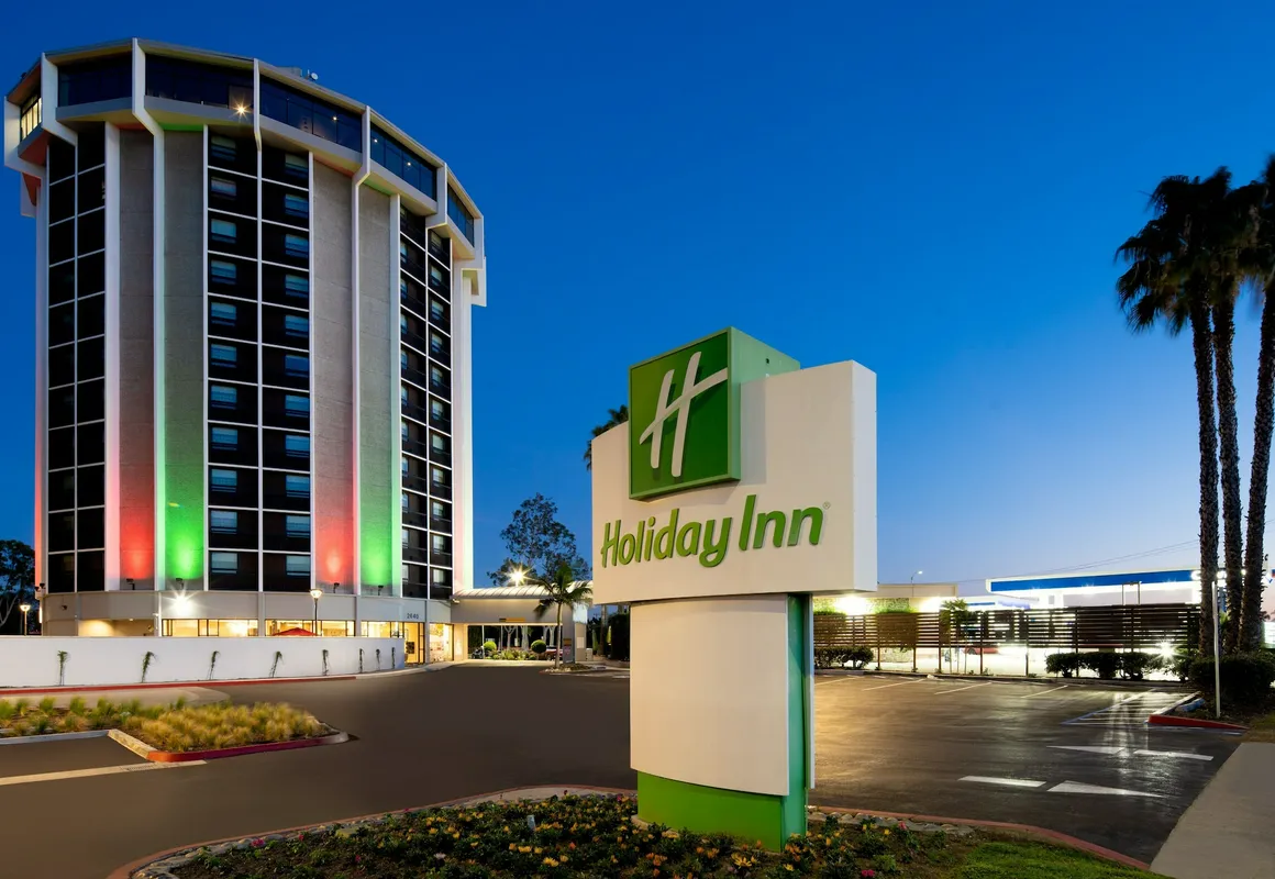 Holiday Inn Long Beach Airport Hotel and Conference Center by IHG hotel hero