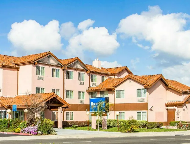 Rodeway Inn & Suites hotel detail image 1