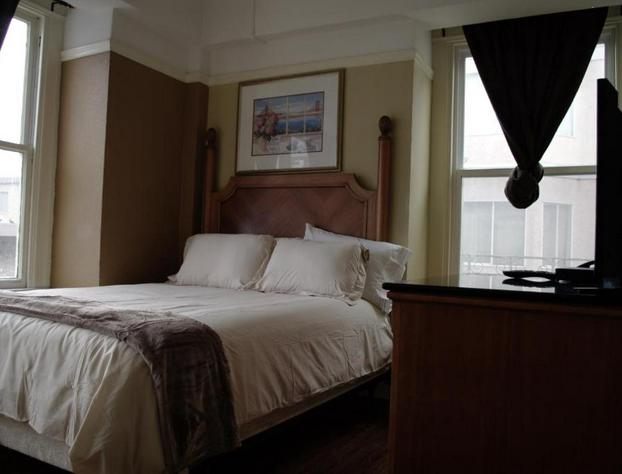 Yale Hotel hotel detail image 1