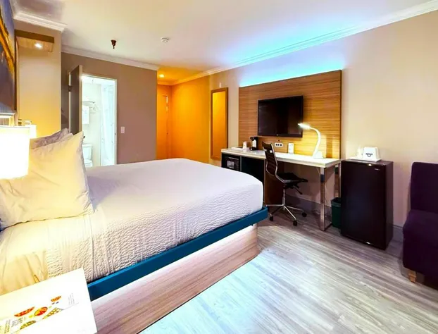 Days Inn by Wyndham Los Angeles LAX/South Bay/Beach City LA hotel detail image 3