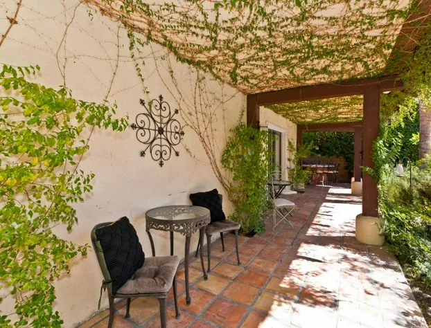 LaMaison Palm Springs hotel detail image 2