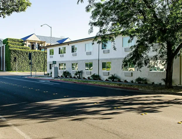 Motel 6 Modesto, CA - Downtown hotel detail image 2