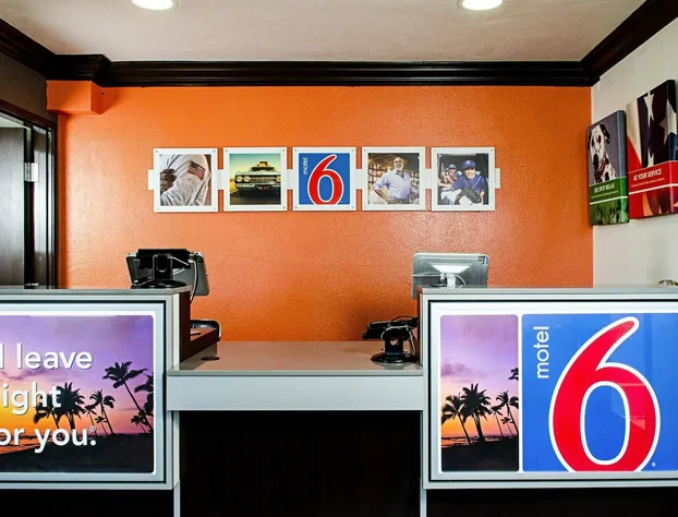 Motel 6 Modesto, CA - Downtown hotel detail image 3